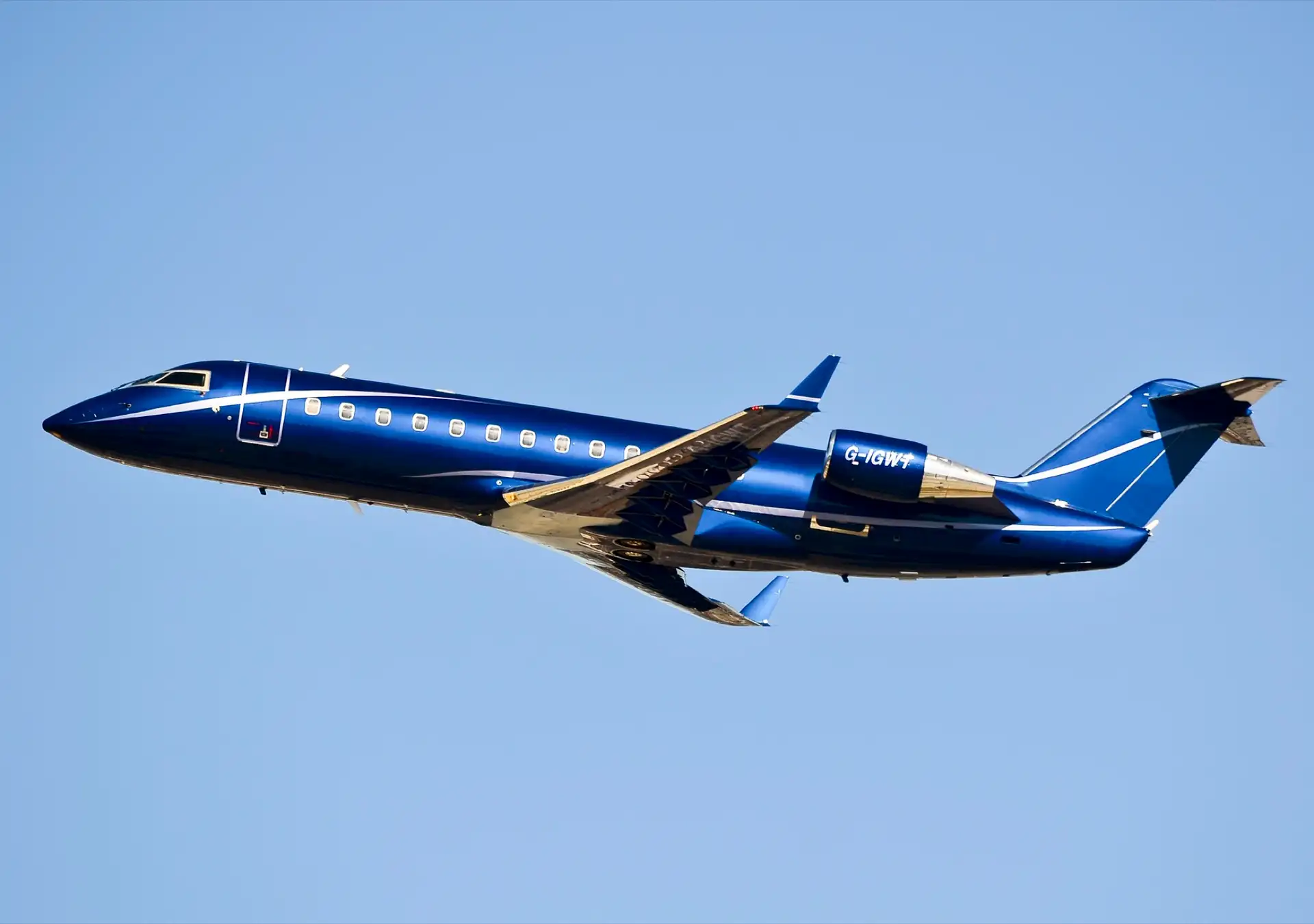 Bombardier Challenger 850