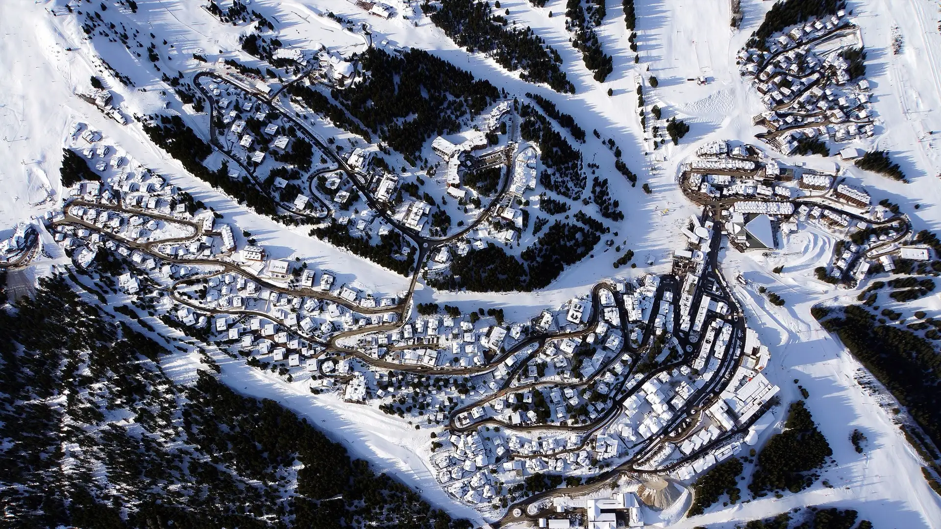 Courchevel 1850 shot from the ballon