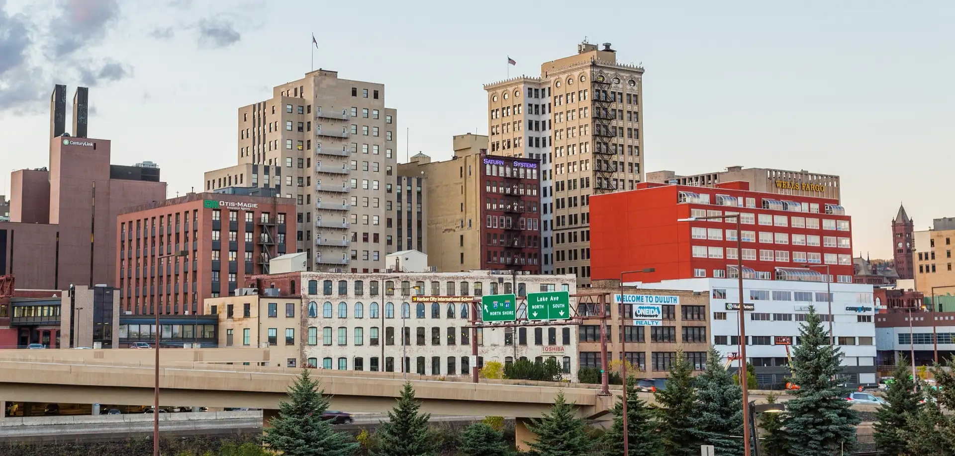 Duluth, Minnesota, as seen from the 5th Avenue bridge over I-35.