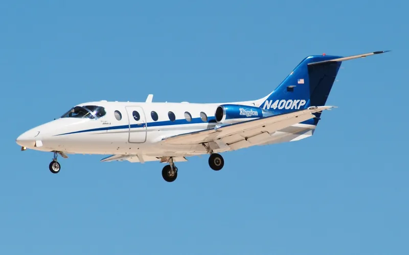 Hawker 400XP