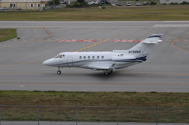 Hawker 900XP
