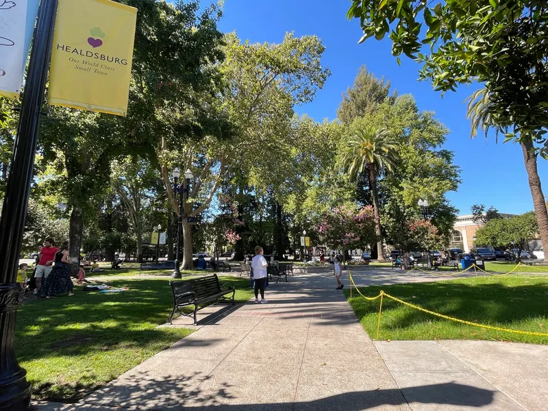 Healdsburg Plaza