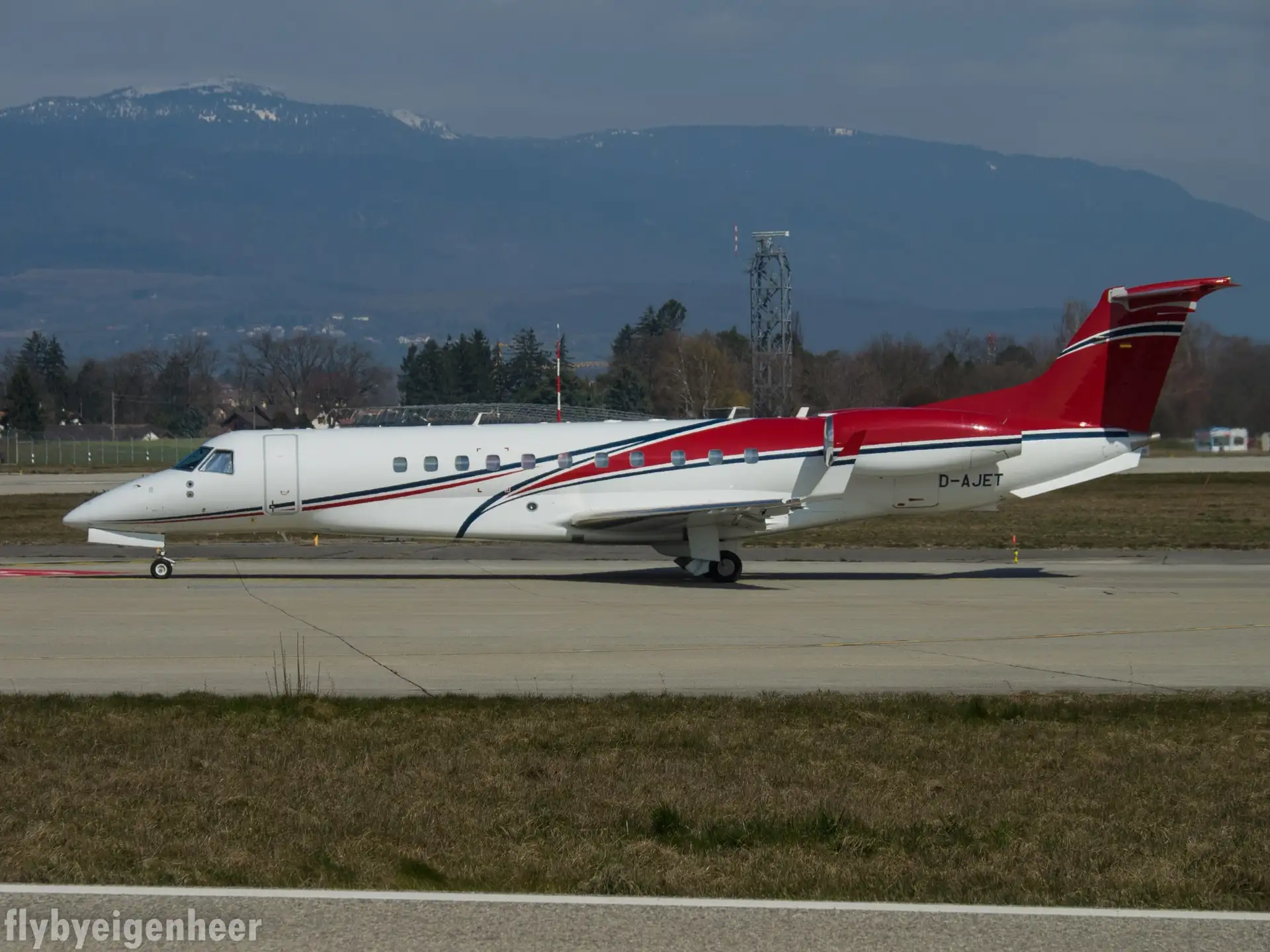 Embraer Legacy 650, the extended-range Legacy 600