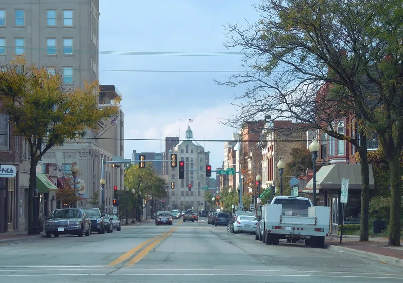 A westward view of the downtown East Street Street corridor is seen from the intersection of E State St and 3rd Street in Rockford, IL