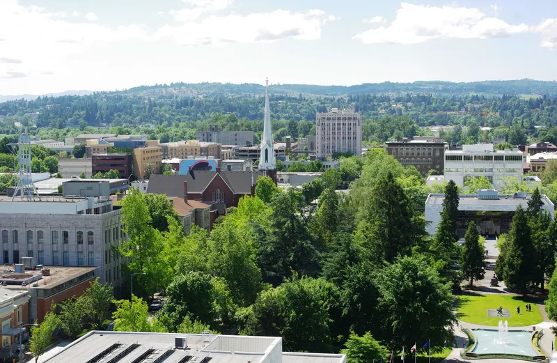 Downtown w:Salem, Oregon from top of w:Oregon State Capitol