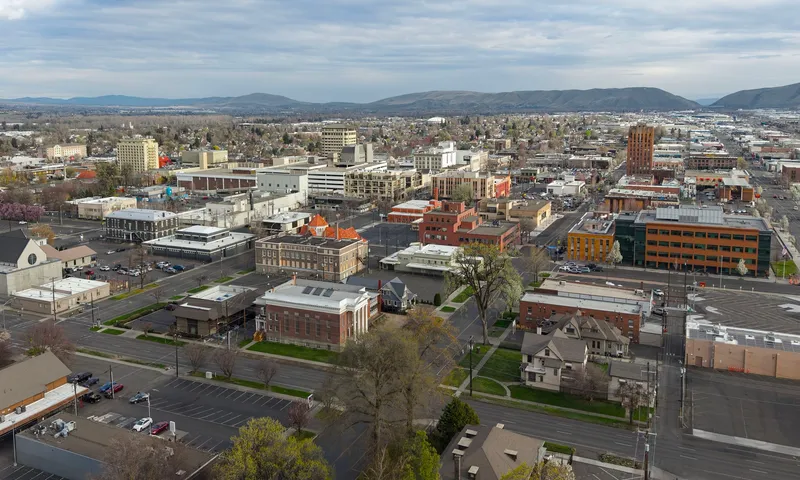 Skyline of downtown Yakima, Washington (pop. 96,968), the county seat of Yakima County.